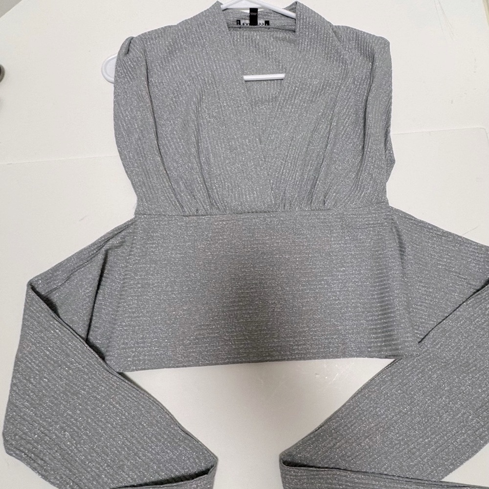 Express Silver Ribbed Top - Picture 3 of 5